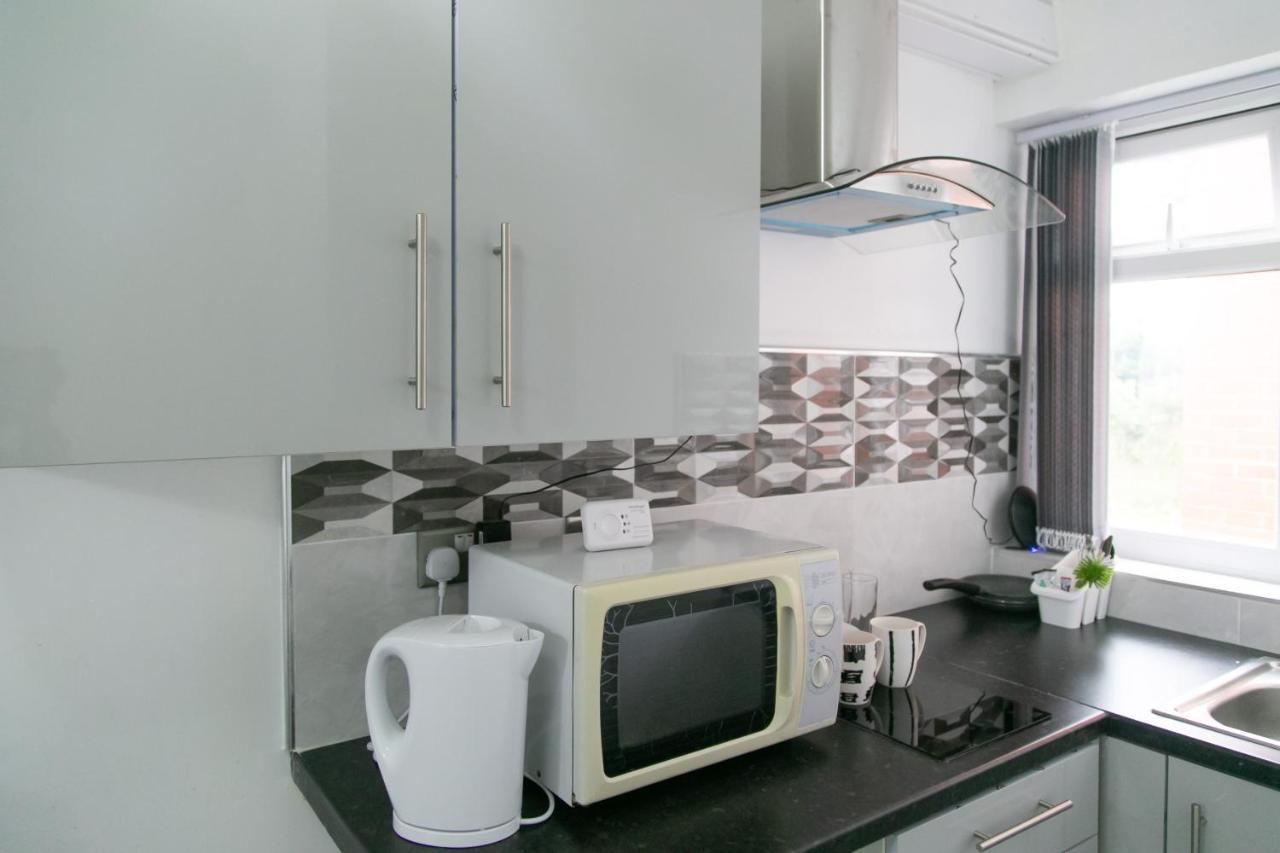 Cheetham Hills Apartments Манчестер Экстерьер фото